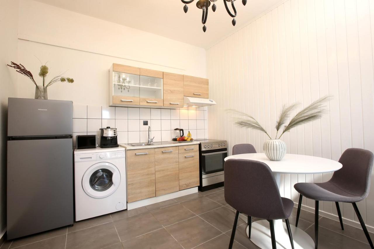 Luxury Apartments Christos Гоувия Экстерьер фото