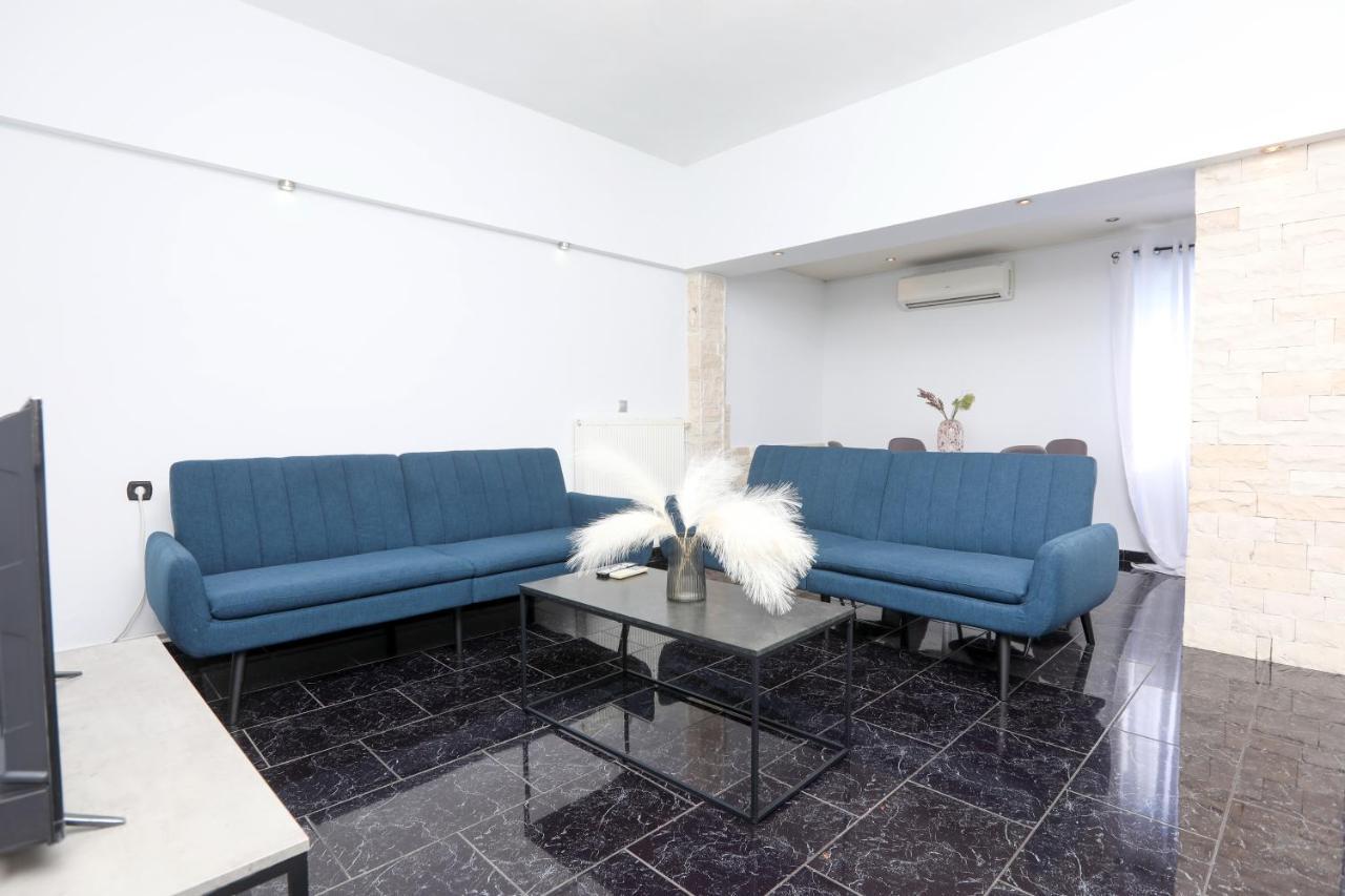 Luxury Apartments Christos Гоувия Экстерьер фото